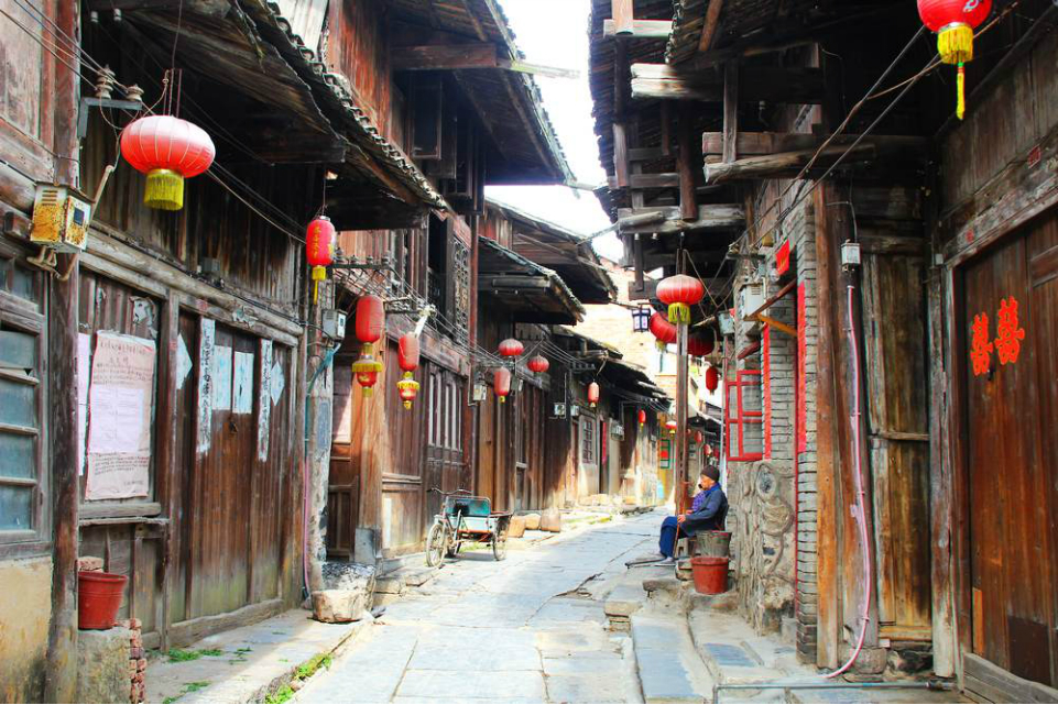 秒殺鳳凰、宏村等網(wǎng)紅古鎮(zhèn)，清靜人少還免費