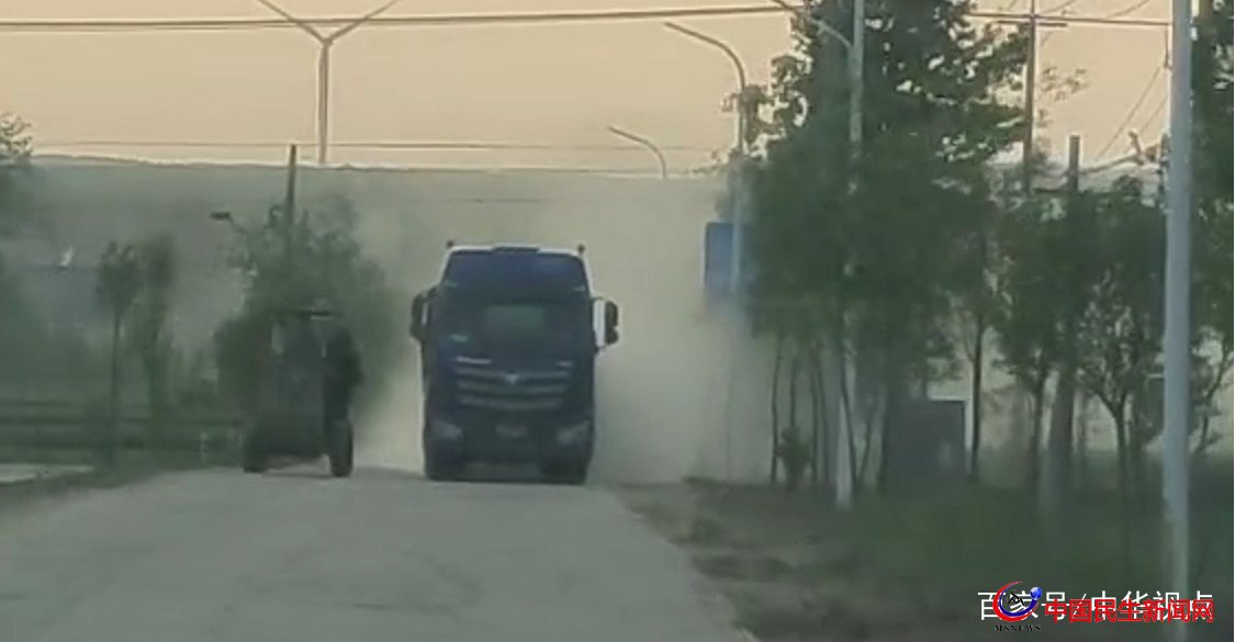 江蘇東海：惠民工程為何要保密 道路揚(yáng)塵竟然無(wú)人管？