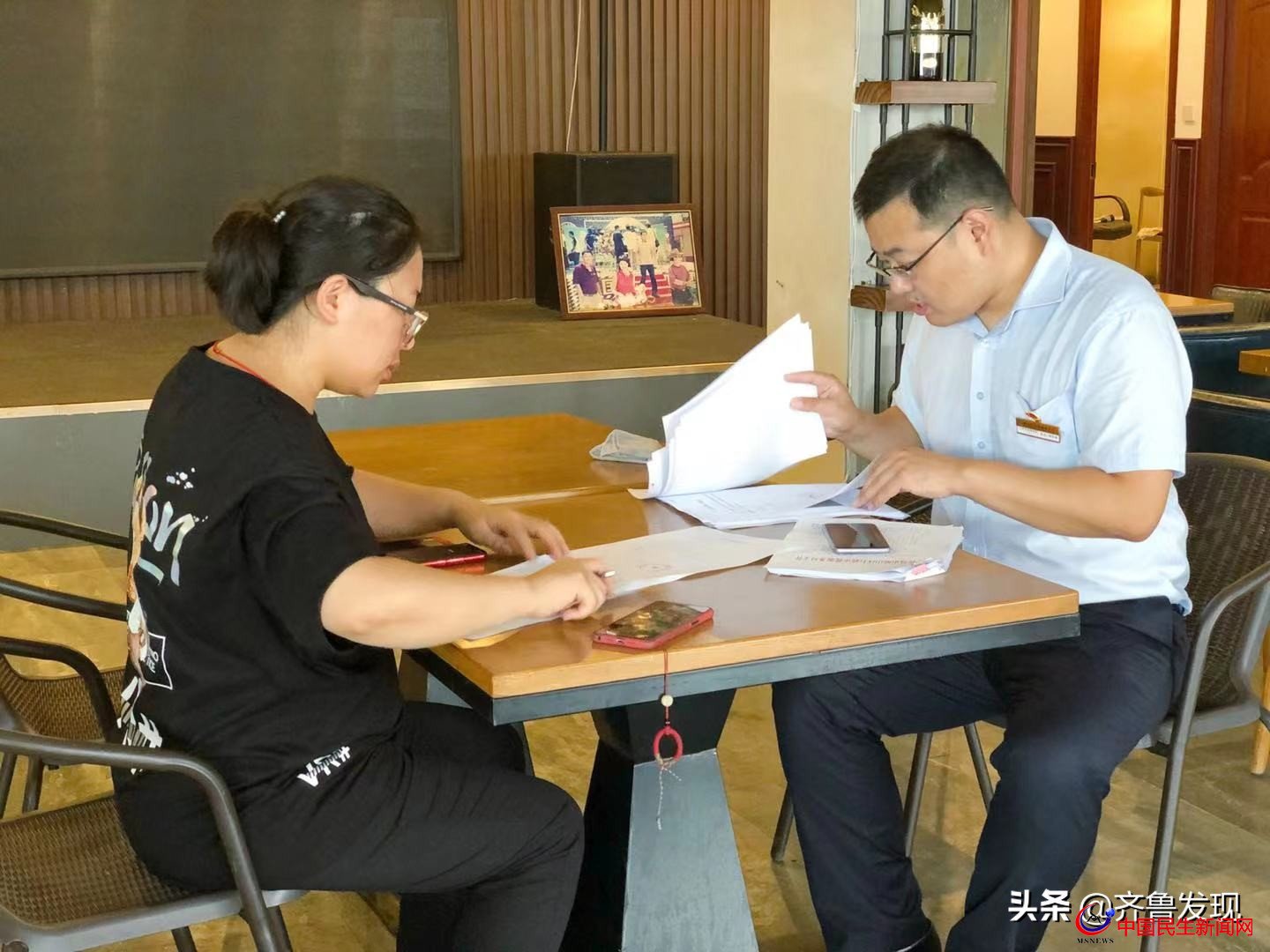 區(qū)行政審批局量身定制、上門服務(wù)，助力嶗山會(huì)場(chǎng)文藝表演順利進(jìn)行